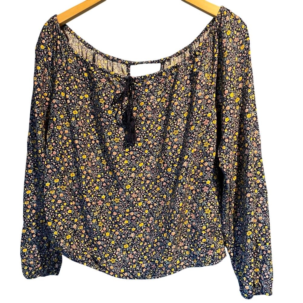 Hollister Size Medium Cropped long sleeve top Boho Fairy Cottage Navy Floral